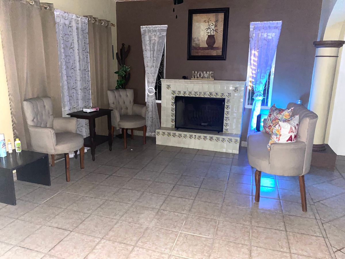 Beautiful 4 bedroom 4 bathroom newly renovated