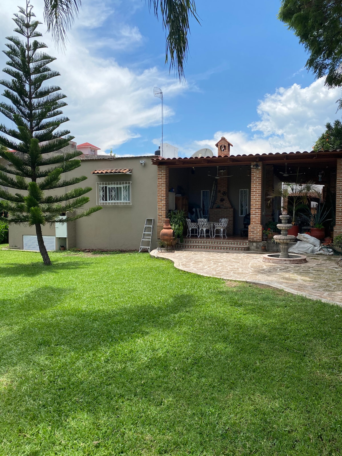 Beautiful 4 bedroom 4 bathroom newly renovated