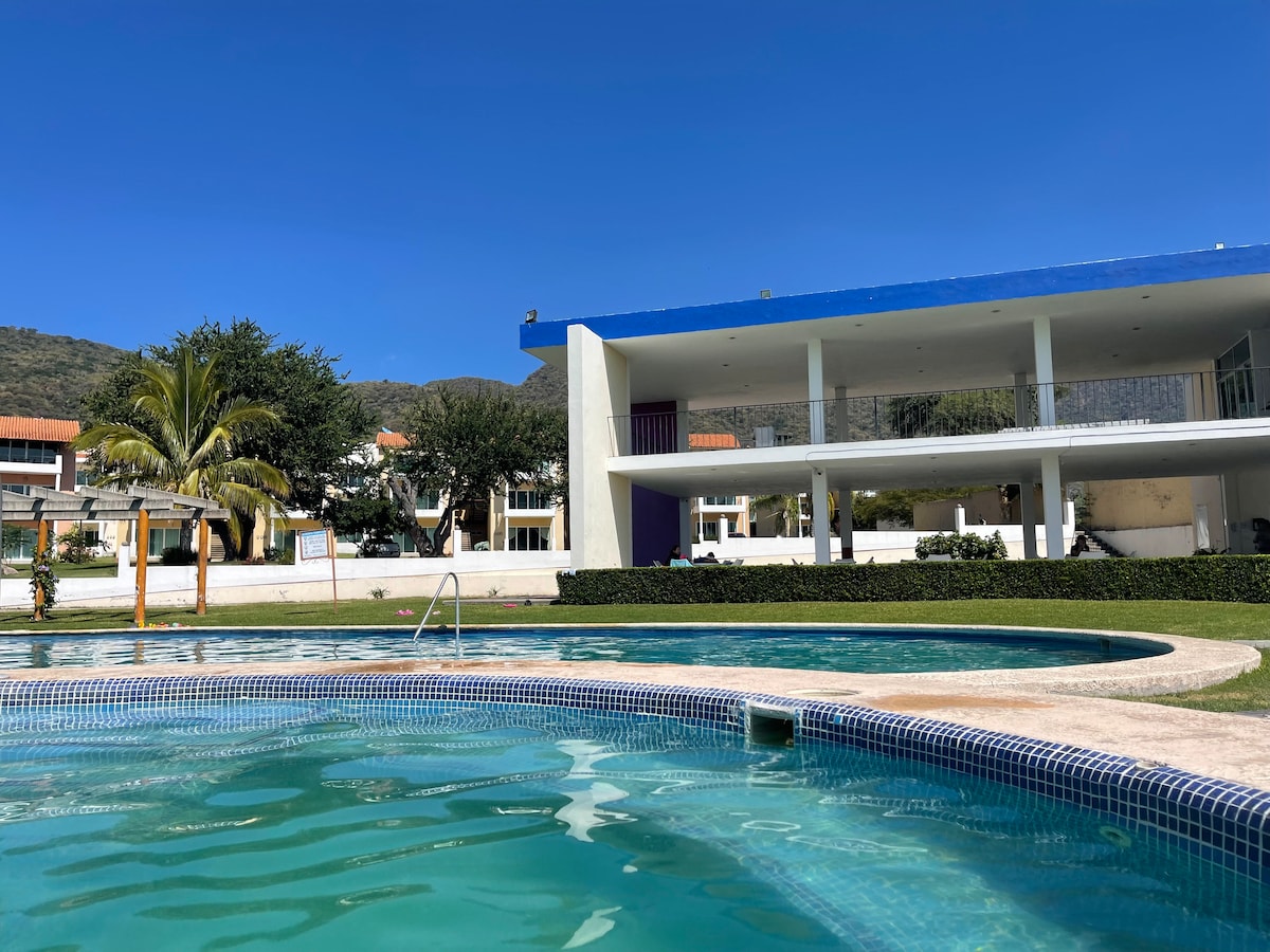 Serenity on the Riberas del Chante lake, 2 rooms.