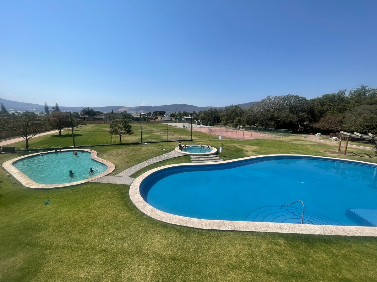 Serenity on the Riberas del Chante lake, 2 rooms.