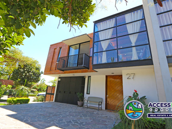 Casa Lorena