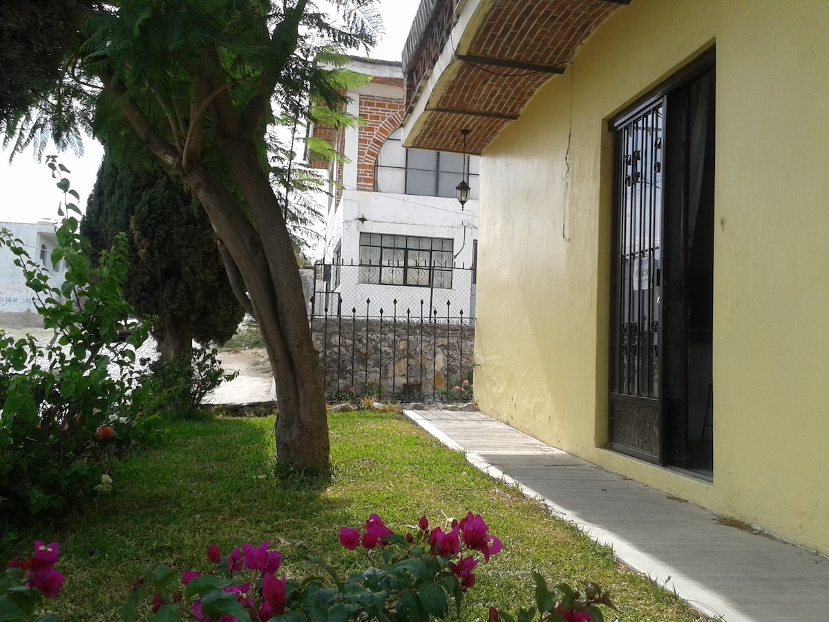 "Cozy Casita OAE"